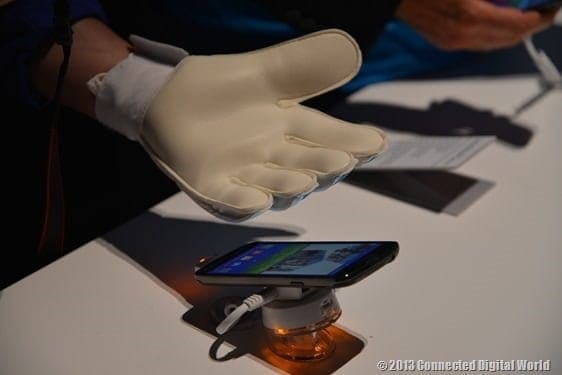 CDW Samung Galaxy S4 Active - 7